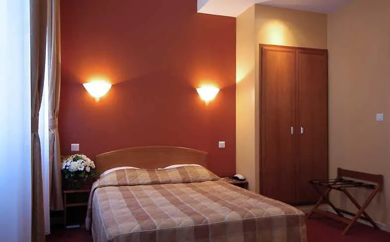 Kyriad Avignon - Palais Des Papes Hotell