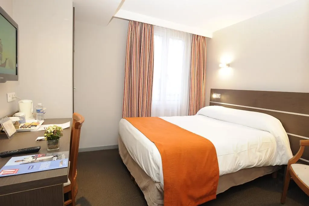 Kyriad Avignon - Palais Des Papes Hotel